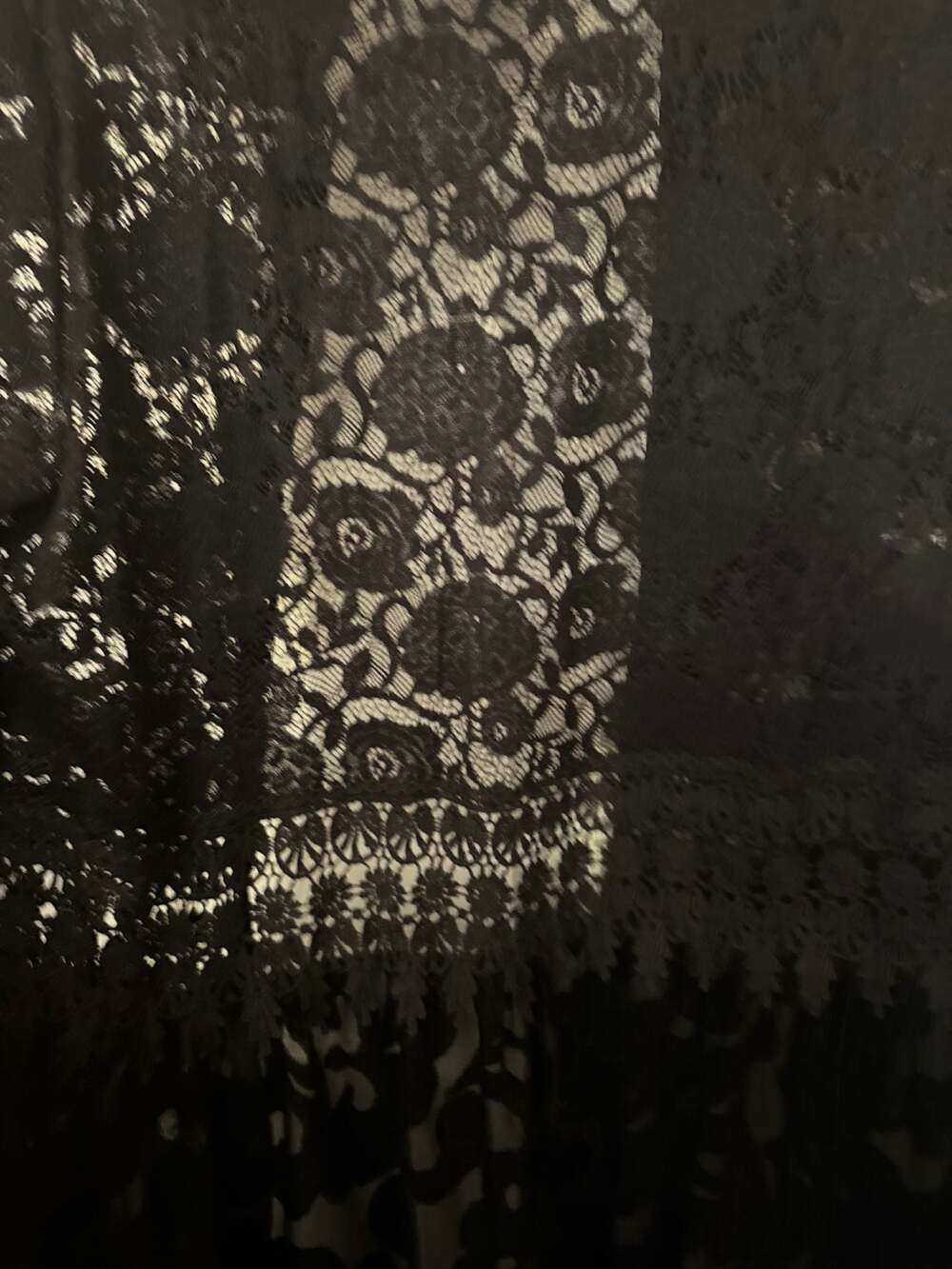 Vocal Black Lace and Flocked Velvet Rose Duster Cardigan Jacket - Picture 7 of 9